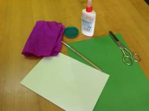 Аппликация из гофрированной бумаги «Веточка сирени»