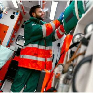 Пошив формы скорой помощи с логотипом оптом на заказ в Киеве