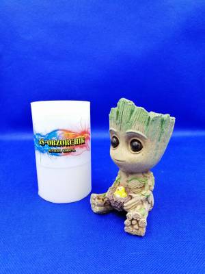 Сконовая форма Малыш Грут с птенцом для заливки свечей, мыла, воска, гипса