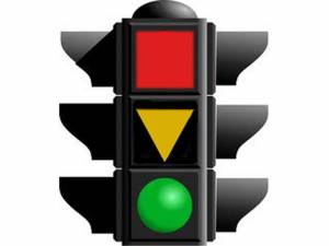 Каждому цвету светофора присвоят отдельную геометрическую форму