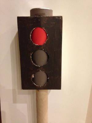 Поделка светофор из подручных материалов