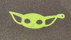 Бесплатный STL файл Брелок для ключей Baby Yoda Grogu ・Шаблон для 3D-печати для загрузки・Cults