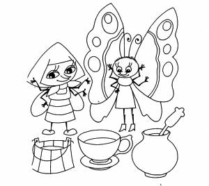 Муха угощает бабочку