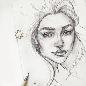 Лицо девушки карандашом
