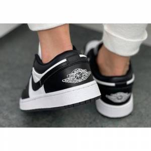 Кроссовки Nike Air Jordan 1 Retro Low Black