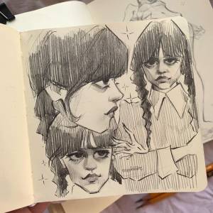 Скетч Уэнздей в 2023 г