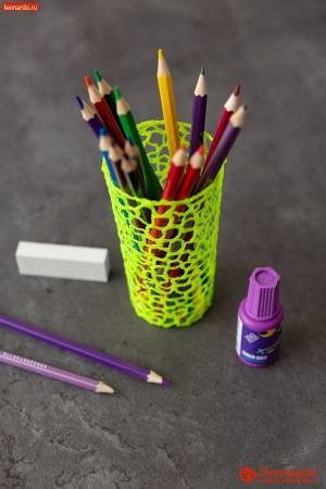 Как сделать пластиковый стакан для хранения канцелярии с помощью 3D-ручки своими руками фото-мастер-класс от Леонардо