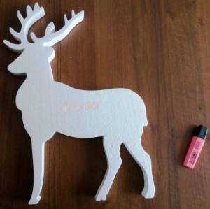 Новогодние олени из пенопласта