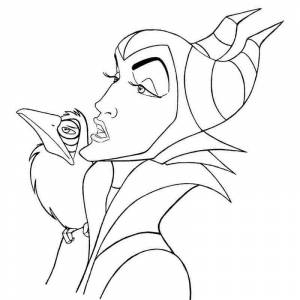 Раскраска Малефисента с Диавалем на плече