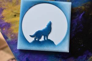 Файл STL Трафарет для аэрографа Волк, воющий на луну ・Модель для загрузки и печати в формате 3D・Cults