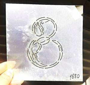 Цифра 8 в тюльпанах формочка