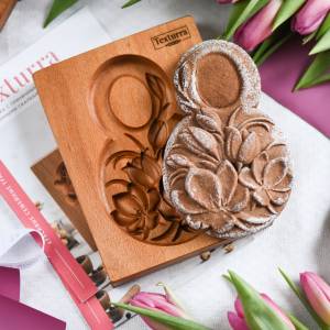 Пряничная форма Восьмёрка с тюльпанами