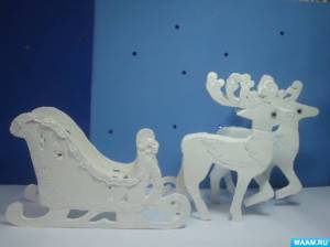 Сани Деда Мороза с оленями