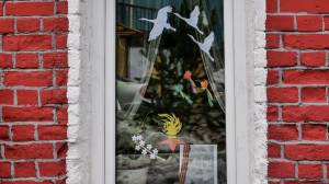 Как украсить окно к 9 Мая своими руками