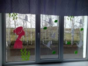 Под мирным небом Победы»