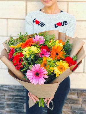 «Букет с герберами «Раскраска»» в Ульяновске